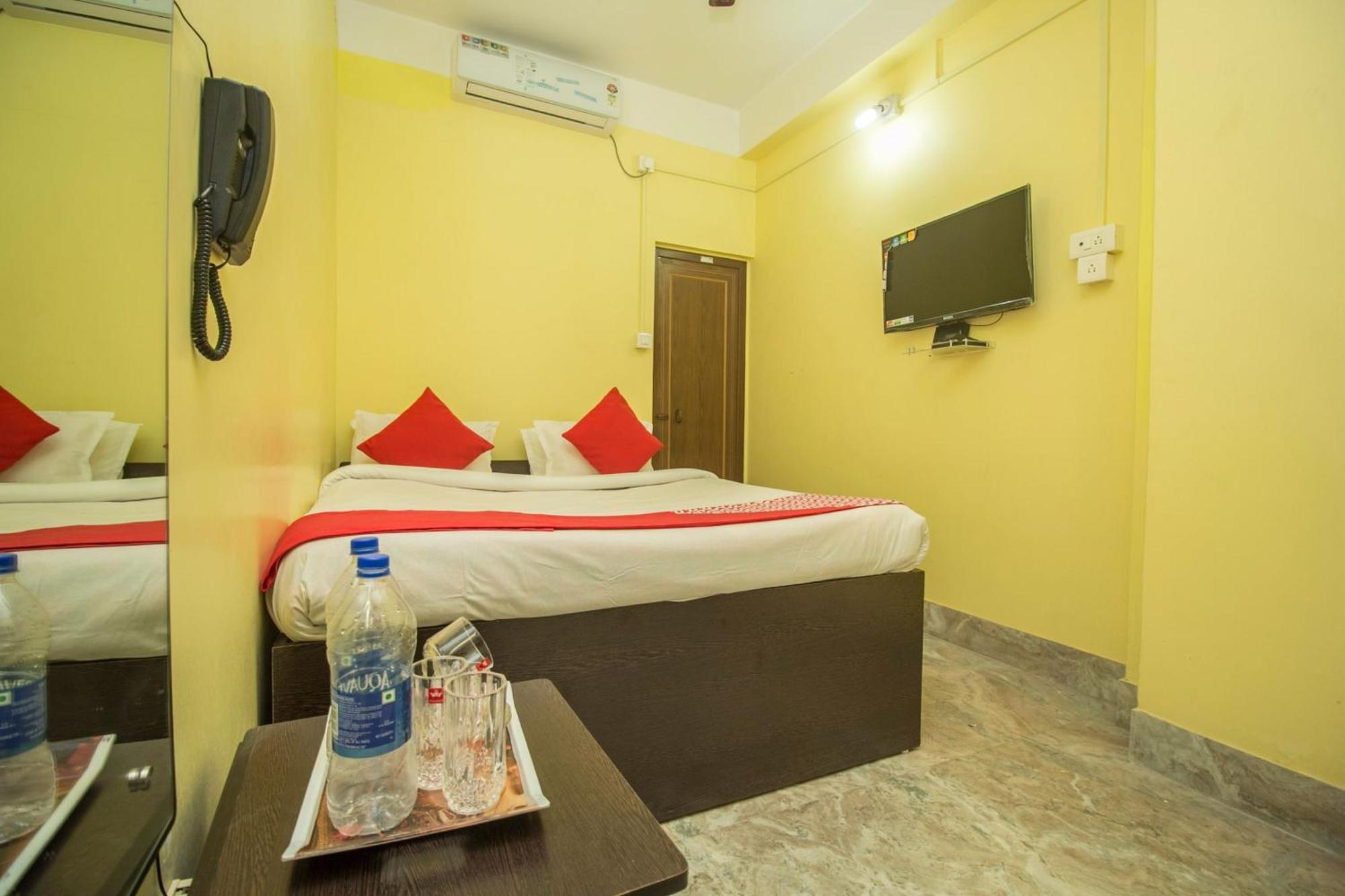 Super Hotel O Kshounish Residency Māldah Exterior foto